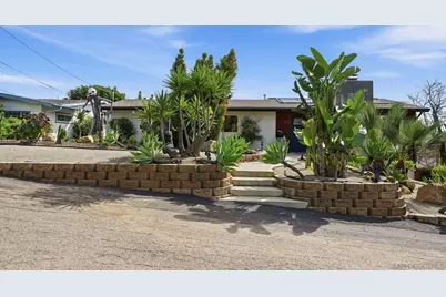  1761 Country Ln, Escondido, CA 92025 - Photo 2