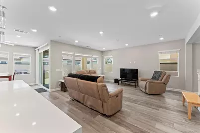  675 Grant Ct, Vista, CA 92083 - Photo 10