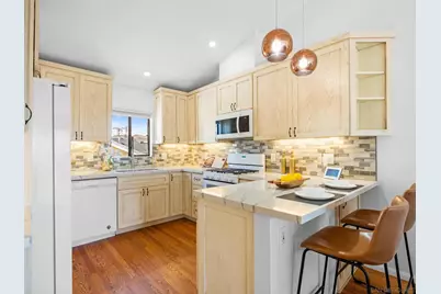  863 Agate St #4, San Diego, CA 92109 - Photo 2