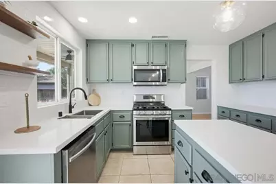  27983 Springhaven St, Murrieta, CA 92563 - Photo 16