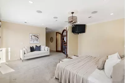  1028 Van Nuys St, San Diego, CA 92109 - Photo 22