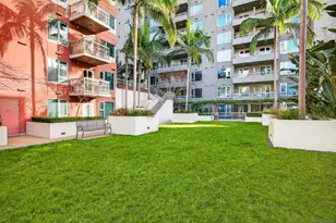 300 W Beech St, San Diego, CA 92101 - Photo 26