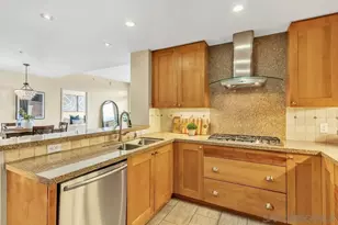 700 W E St, San Diego, CA 92101 - Photo 8