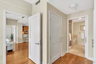 700 W E St, San Diego, CA 92101 - Photo 20