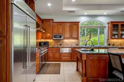  2860 Via Rancheros Way, Fallbrook, CA 92028 - Photo 12