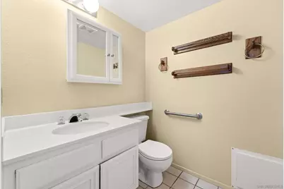  1813 Avenida Segovia, Oceanside, CA 92056 - Photo 8