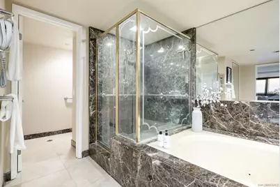  230 W Laurel #303, San Diego, CA 92101 - Photo 18