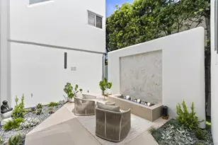 1053 E Briarfield Dr, San Diego, CA 92109 - Photo 18