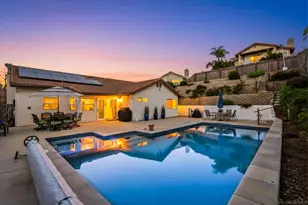 1693 Honeysuckle Ct, Encinitas, CA 92024 - Photo 2