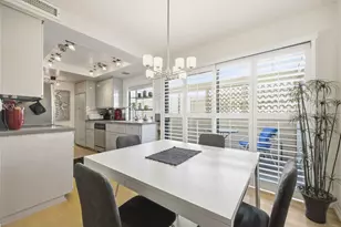 4595 Chateau Dr, San Diego, CA 92117 - Photo 10