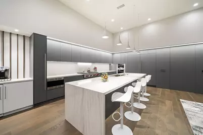  2035 Evergreen, San Diego, CA 92106 - Photo 14