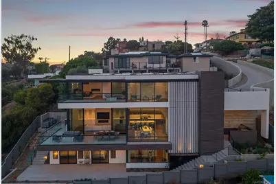  2035 Evergreen, San Diego, CA 92106 - Photo 1