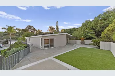  4909 Pacifica Dr, San Diego, CA 92109 - Photo 2