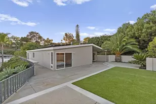 4909 Pacifica Dr, San Diego, CA 92109 - Photo 2