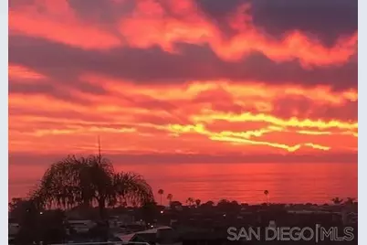  2044 Edinburg Avenue, Cardiff by the Sea, CA 92007 - Photo 2