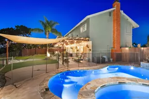 5134 Park Rim Dr, San Diego, CA 92117 - Photo 4