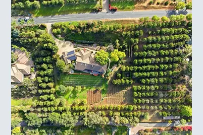  11568 Minneola Cir, Valley Center, CA 92082 - Photo 2