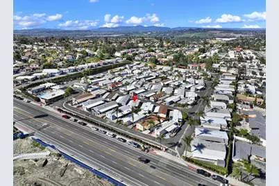  245 W Bobier Dr #23, Vista, CA 92083 - Photo 4