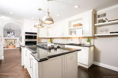  13723 Vista Poniente Drive, Poway, CA 92064 - Photo 8