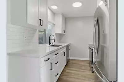  5516 Caminito Roberto, San Diego, CA 92111 - Photo 10