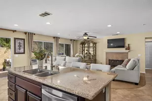 10145 Challenger Ct, Spring Valley, CA 91978 - Photo 16