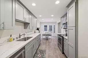 8870 Caminito Primavera, La Jolla, CA 92037 - Photo 12