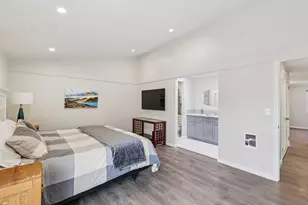 8870 Caminito Primavera, La Jolla, CA 92037 - Photo 22
