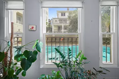  2445 Brant St #204, San Diego, CA 92101 - Photo 4