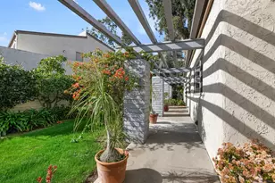 8770 Caminito Sueno, La Jolla, CA 92037 - Photo 28