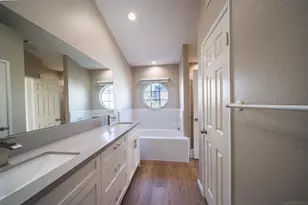 8625 Via Mallorca, La Jolla, CA 92037 - Photo 20