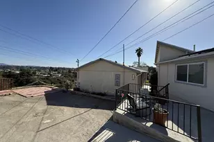 2239-2241 Meadow Lark Dr, San Diego, CA 92123 - Photo 20