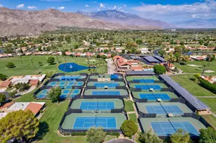 19 Granada Dr, Rancho Mirage, CA 92270 - Photo 44