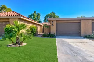 19 Granada Dr, Rancho Mirage, CA 92270 - Photo 2