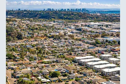  1426 Morenci St, San Diego, CA 92110 - Photo 2