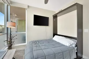 325 Seventh Ave, San Diego, CA 92101 - Photo 18