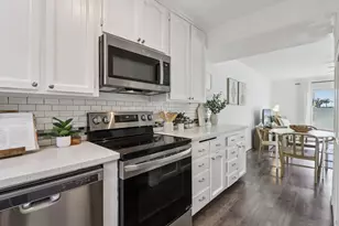 324 Countrywood Ln, Encinitas, CA 92024 - Photo 8