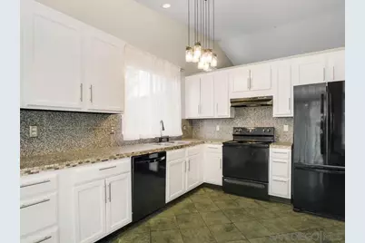 32453 Enriqueta Cir, Temecula, CA 92592 - Photo 8