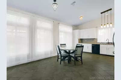  32453 Enriqueta Cir, Temecula, CA 92592 - Photo 12