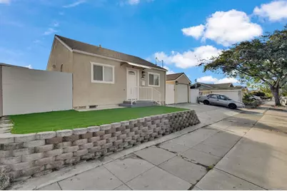  3653 Euclid Ave, San Diego, CA 92105 - Photo 2