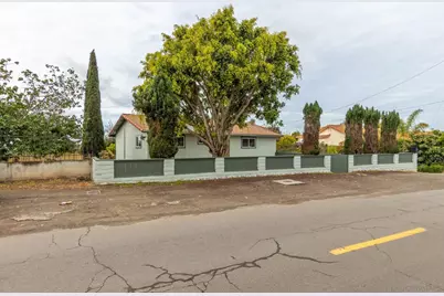  361 E E Indian Rock Rd, Vista, CA 92084 - Photo 48