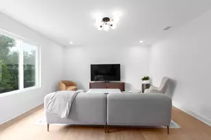 361 E E Indian Rock Rd, Vista, CA 92084 - Photo 10