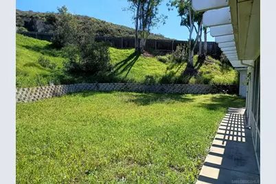  10945 Grand Fork, Santee, CA 92071 - Photo 4