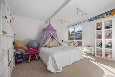  3129 Bremerton Pl, La Jolla, CA 92037 - Photo 12