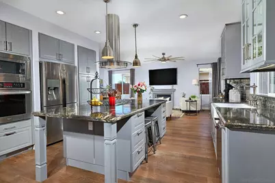  7354 Escallonia Ct, Carlsbad, CA 92011 - Photo 8