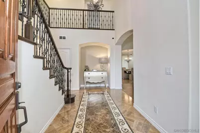  993 Hawthorne Creek Dr, Chula Vista, CA 91914 - Photo 4