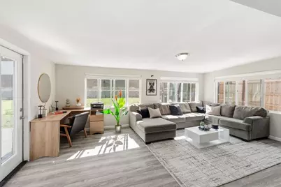  465 Parkbrook St, Spring Valley, CA 91977 - Photo 6