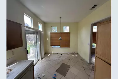  505 Portico Dr, Oceanside, CA 92058 - Photo 6