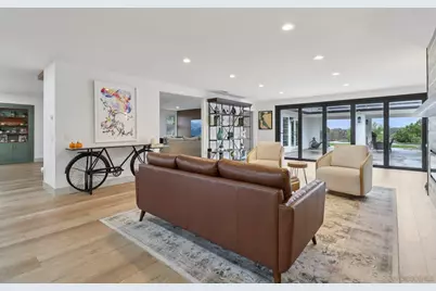  43 Corte Maria Ave, Chula Vista, CA 91910 - Photo 16