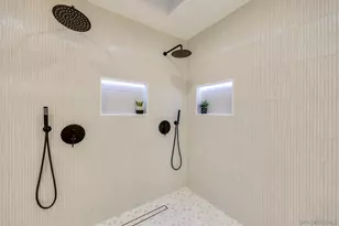 5777 Desert View Dr, La Jolla, CA 92037 - Photo 26