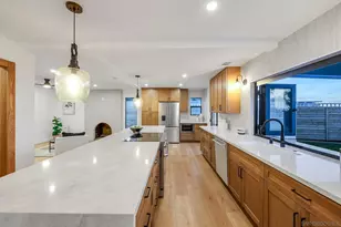 5777 Desert View Dr, La Jolla, CA 92037 - Photo 18